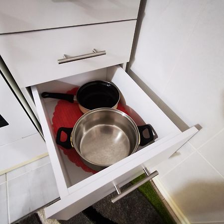 White Apartment Sarajevo - Free Parking Bagian luar foto