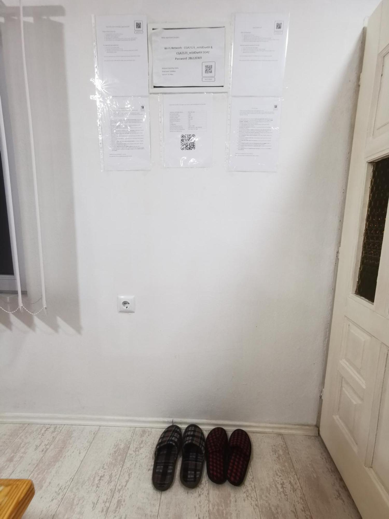 White Apartment Sarajevo - Free Parking Bagian luar foto